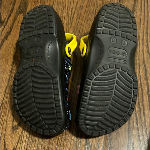 CROCS PAC-MAN Size 7 Men’s/ 9 Women’s - Picture 4 of 5